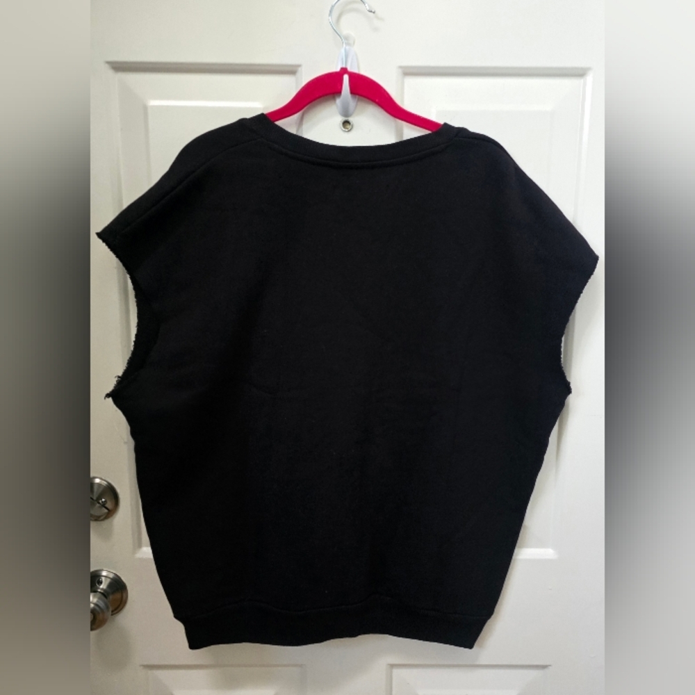 WITH Wear It To Heart Women Chelsea Sleeveless Black Sweatshirt Vest-Size S NWOT - Picture 4 of 13